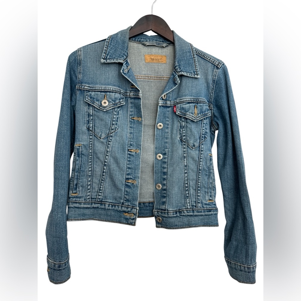 LEVI’S Trucker Denim Jacket Size S